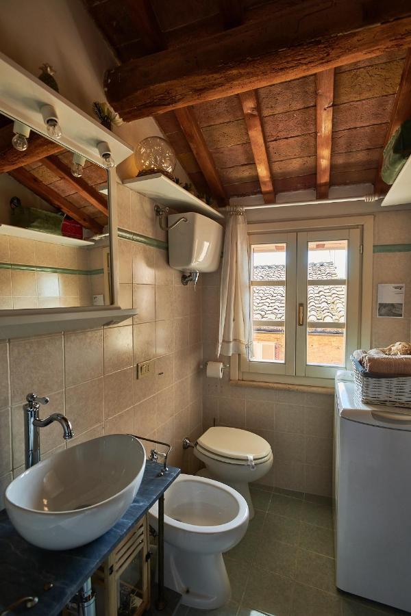 Central- Views - Air Conditioning - Easy Parking -Self Check In Perugia Luaran gambar
